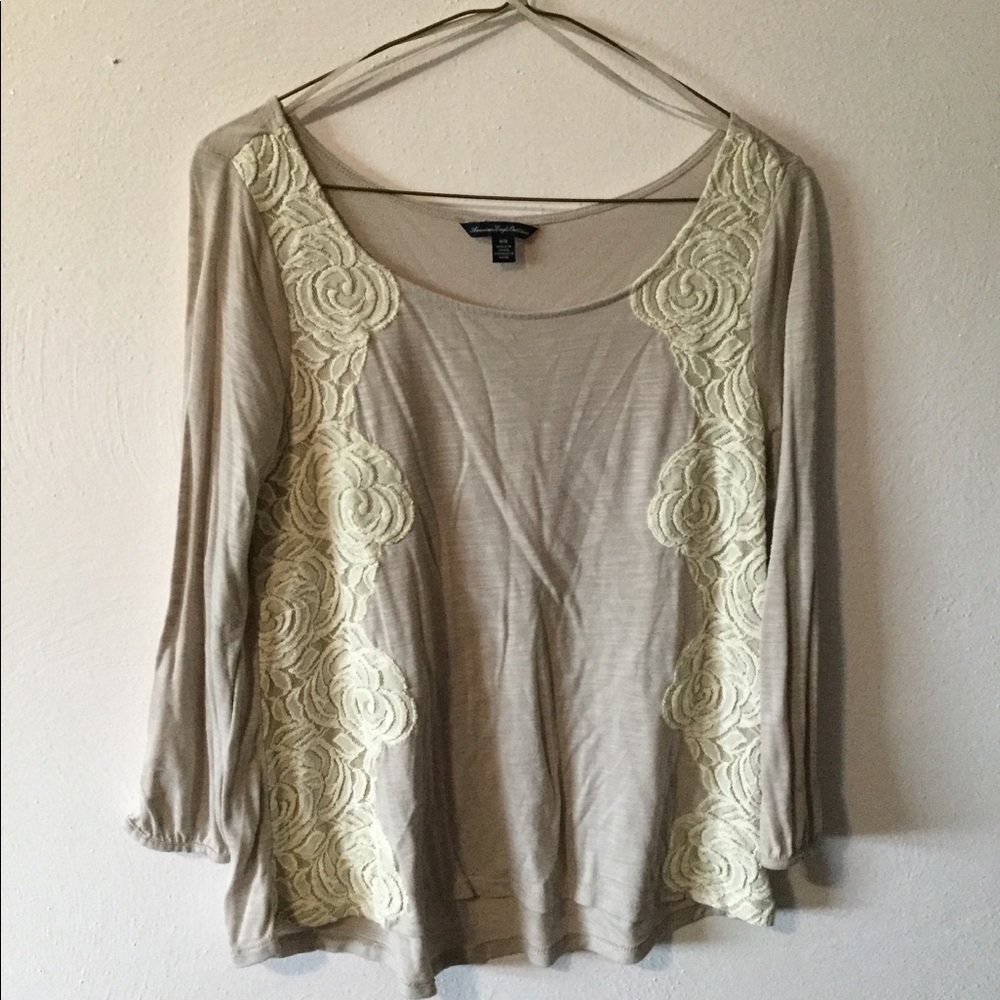 American Eagle Cream Long Sleeve M